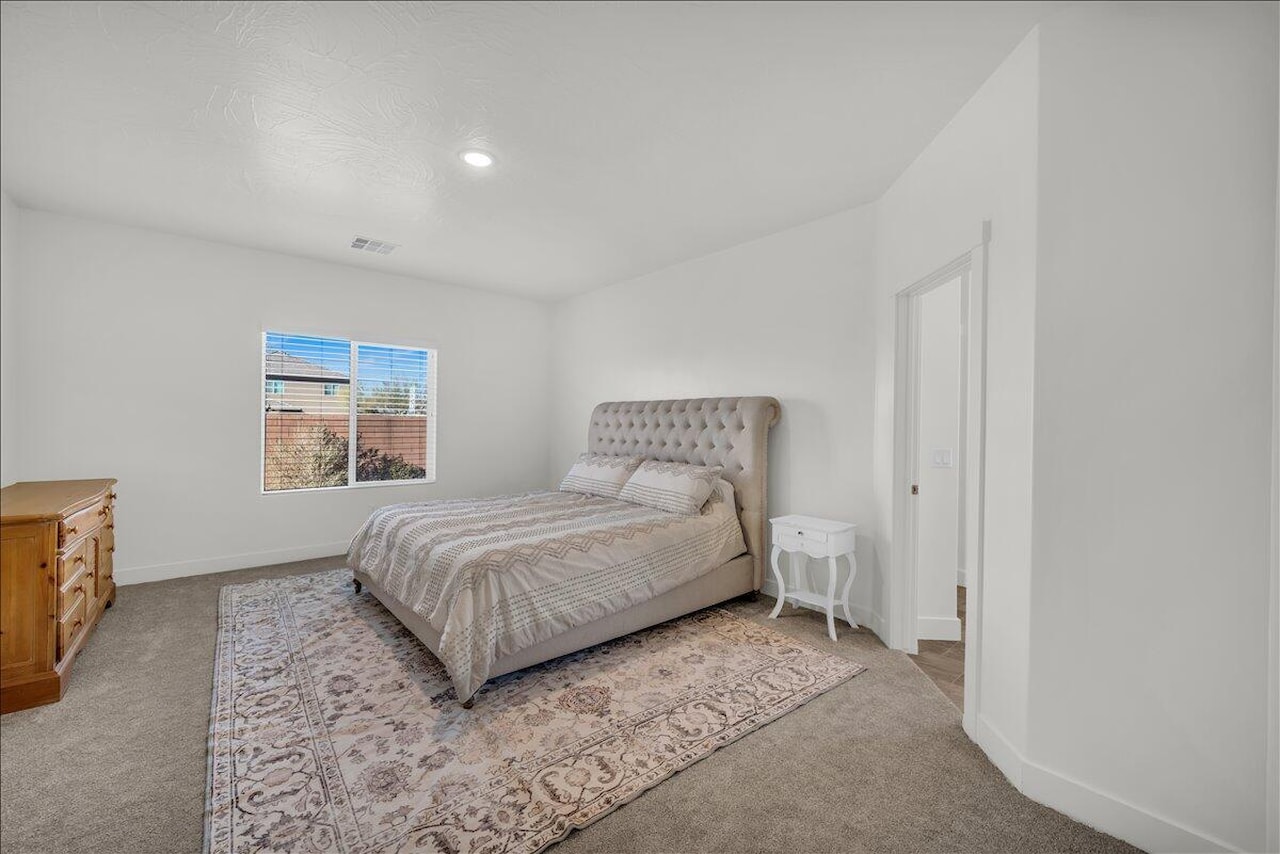 1623 E Sunshine Trl St George, UT 84790 home for sale, MLS#25-267554 - Erika Rogers Photo 8