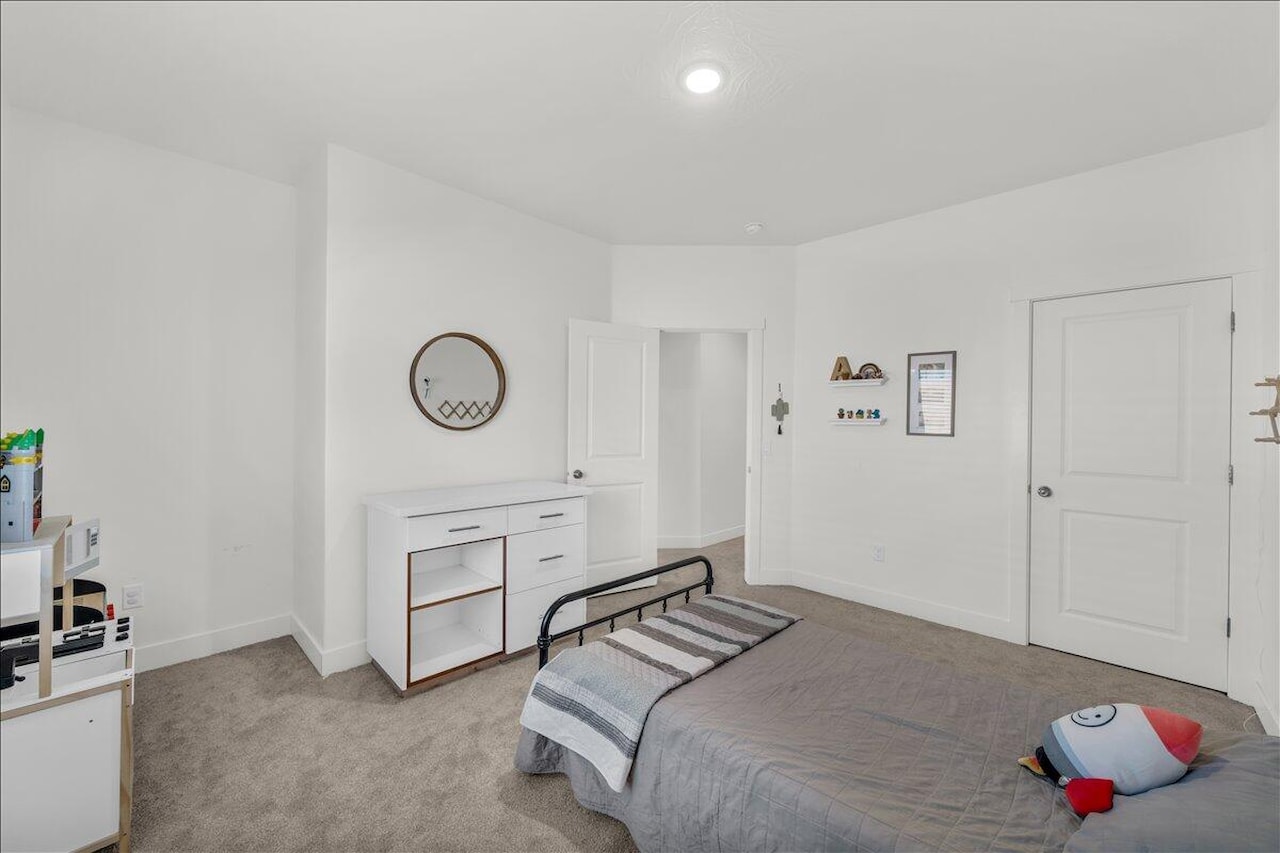 1623 E Sunshine Trl St George, UT 84790 home for sale, MLS#25-267554 - Erika Rogers Photo 17