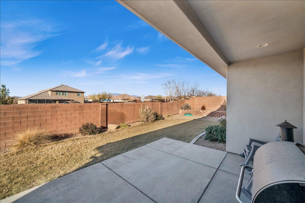 1623 E Sunshine Trl St George, UT 84790 home for sale, MLS#25-267554 - Erika Rogers Photo 20