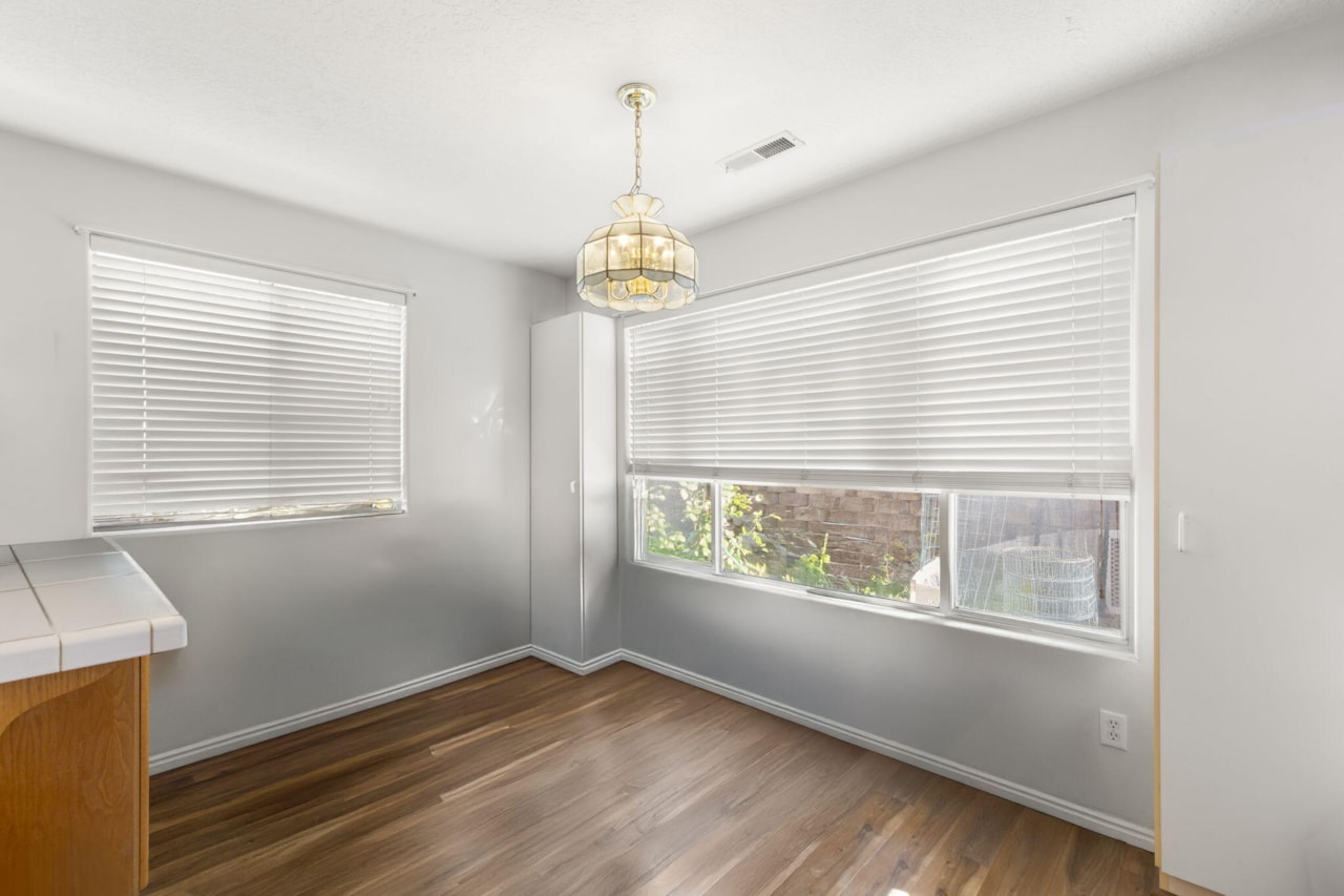 39 N Valley View DR #99 St George, UT 84770 home for sale, MLS#25-267050 - Erika Rogers Photo 8