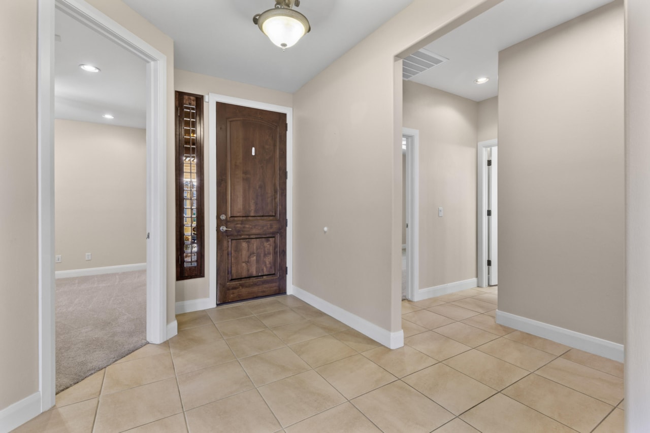 409 N Country Ln #39 St George, UT 84770 home for sale, MLS#25-267379 - Erika Rogers Photo 5