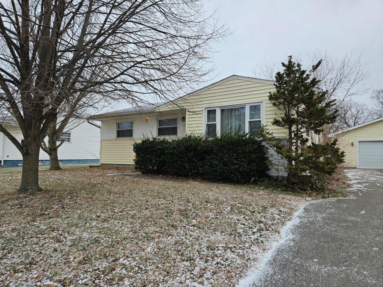 5294 Eisenhower Rd Columbus, OH 43229 | MLS 225046025