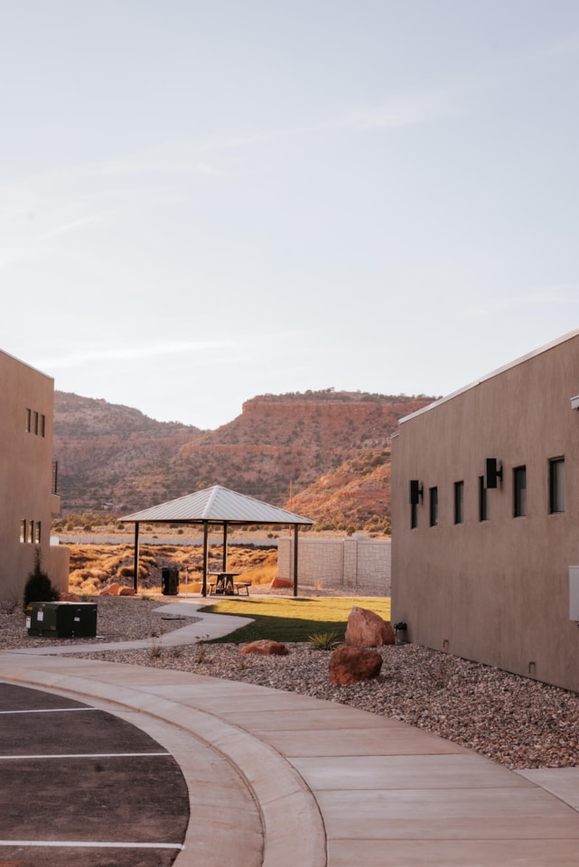 425 W Momori CIR #B1 Kanab, UT 84741 home for sale, MLS#25-267573 - Erika Rogers Photo 51