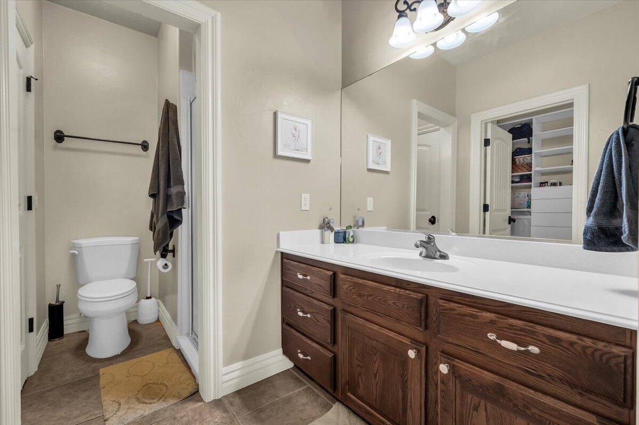 817 E Sonoran DR Washington, UT 84780 home for sale, MLS#25-267576 - Erika Rogers Photo 21