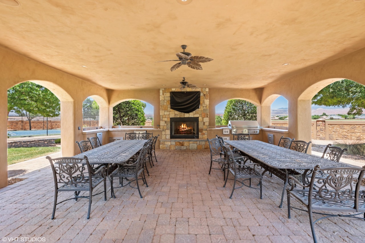 90 W Triple Crown LN Washington, UT 84780 home for sale, MLS#25-267577 - Erika Rogers Photo 41