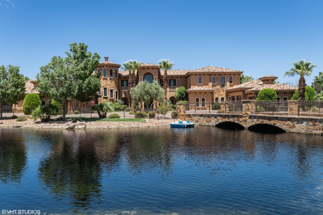 90 W Triple Crown LN Washington, UT 84780 home for sale, MLS#25-267577 - Erika Rogers Photo 51