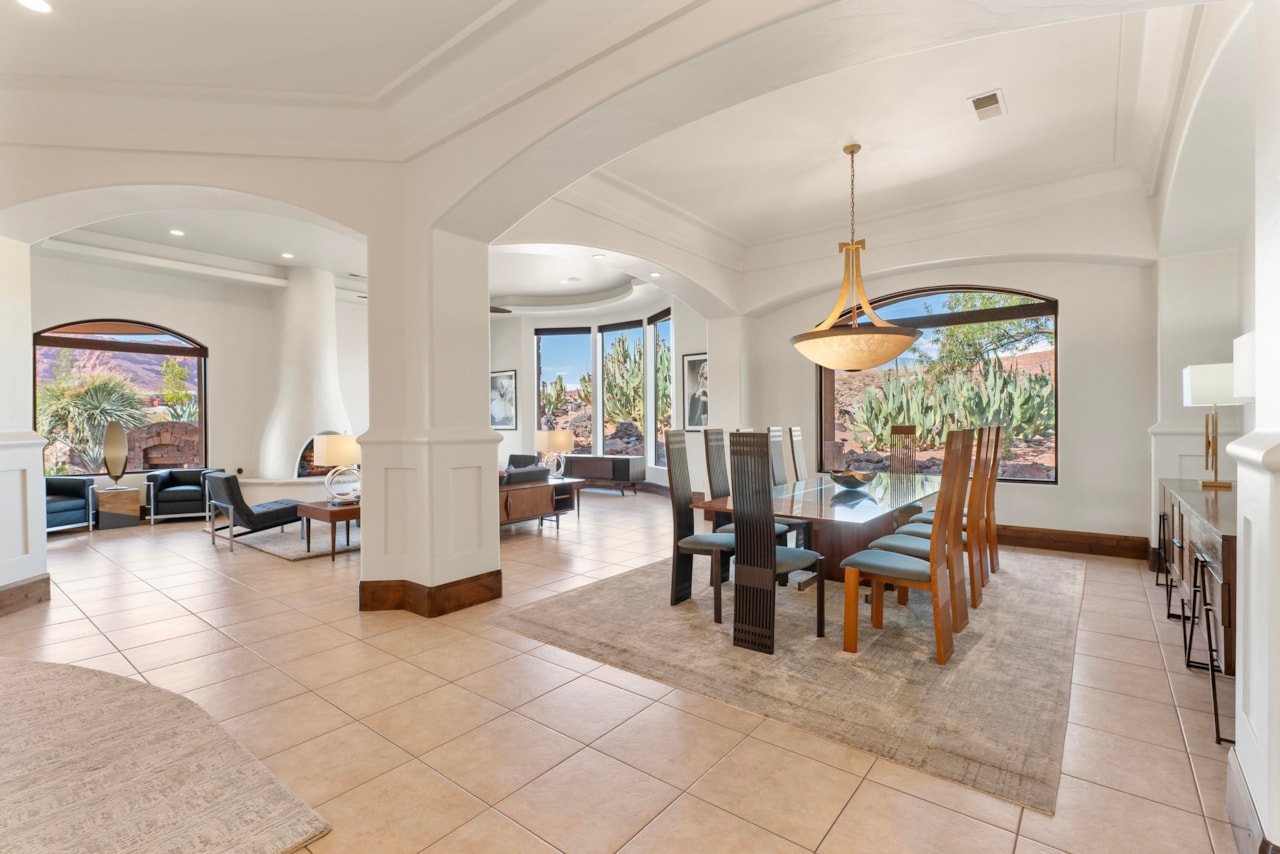 2763 Chaco Trl St George, UT 84770 home for sale, MLS#25-264336 - Erika Rogers Photo 6