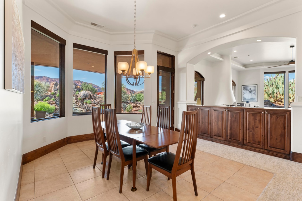 2763 Chaco Trl St George, UT 84770 home for sale, MLS#25-264336 - Erika Rogers Photo 12