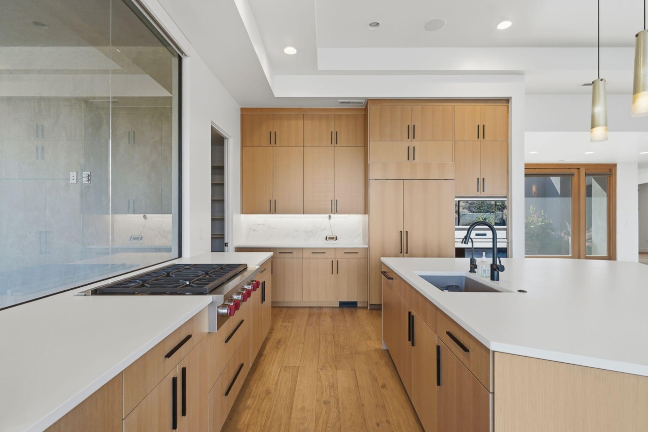 2442 N Kiva Trl St George, UT 84770 home for sale, MLS#25-267578 - Erika Rogers Photo 19