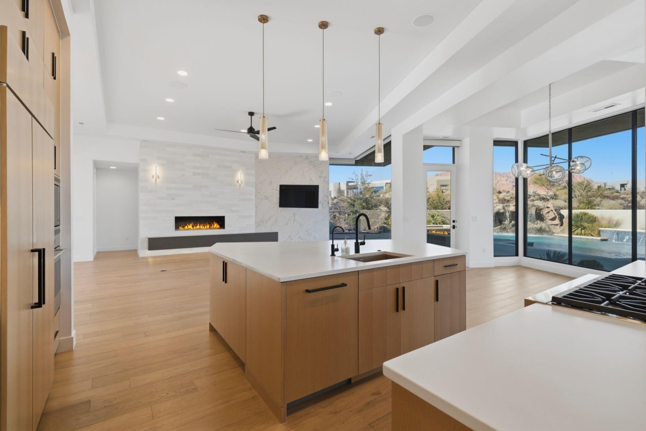 2442 N Kiva Trl St George, UT 84770 home for sale, MLS#25-267578 - Erika Rogers Photo 23