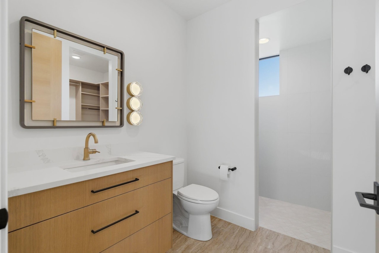 2442 N Kiva Trl St George, UT 84770 home for sale, MLS#25-267578 - Erika Rogers Photo 44