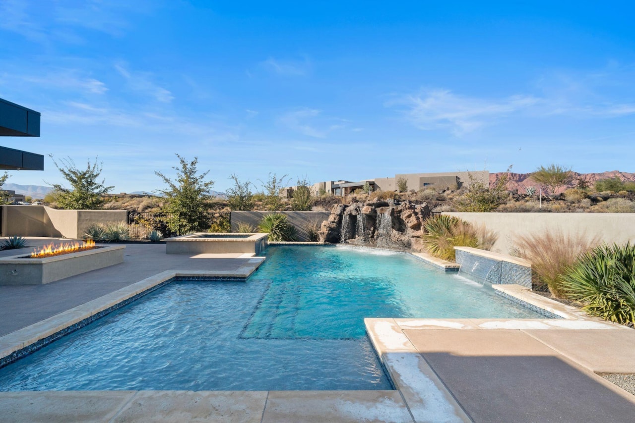 2442 N Kiva Trl St George, UT 84770 home for sale, MLS#25-267578 - Erika Rogers Photo 51