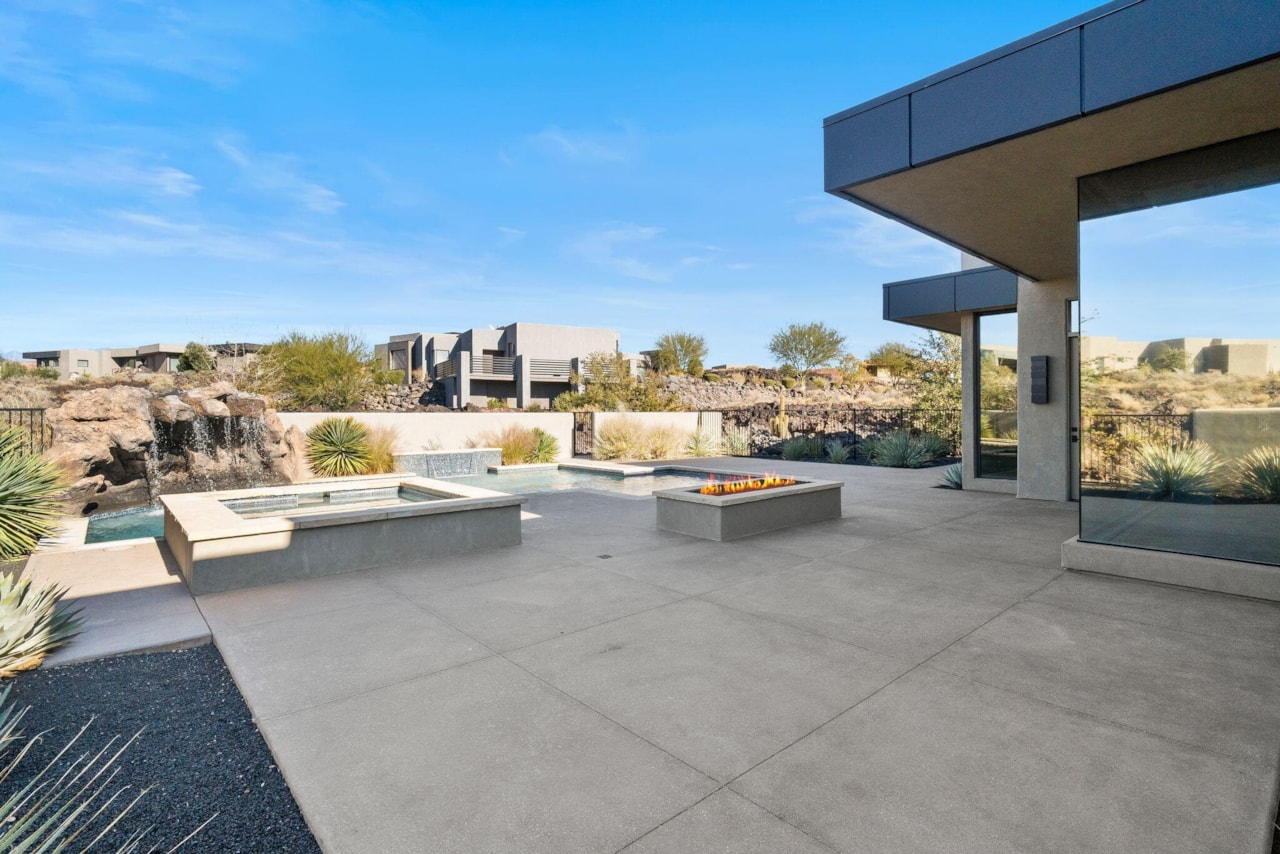 2442 N Kiva Trl St George, UT 84770 home for sale, MLS#25-267578 - Erika Rogers Photo 52