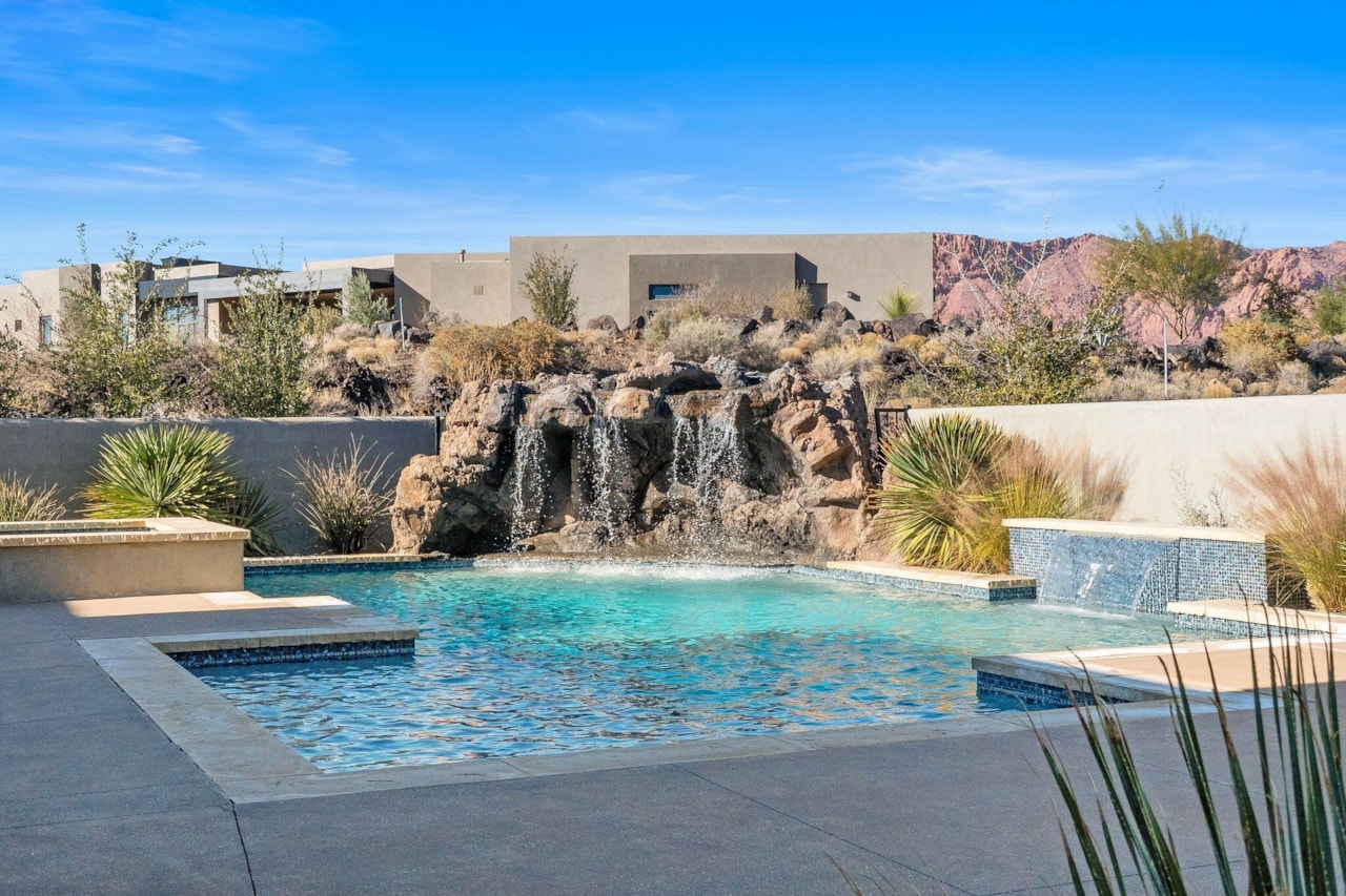 2442 N Kiva Trl St George, UT 84770 home for sale, MLS#25-267578 - Erika Rogers Photo 57