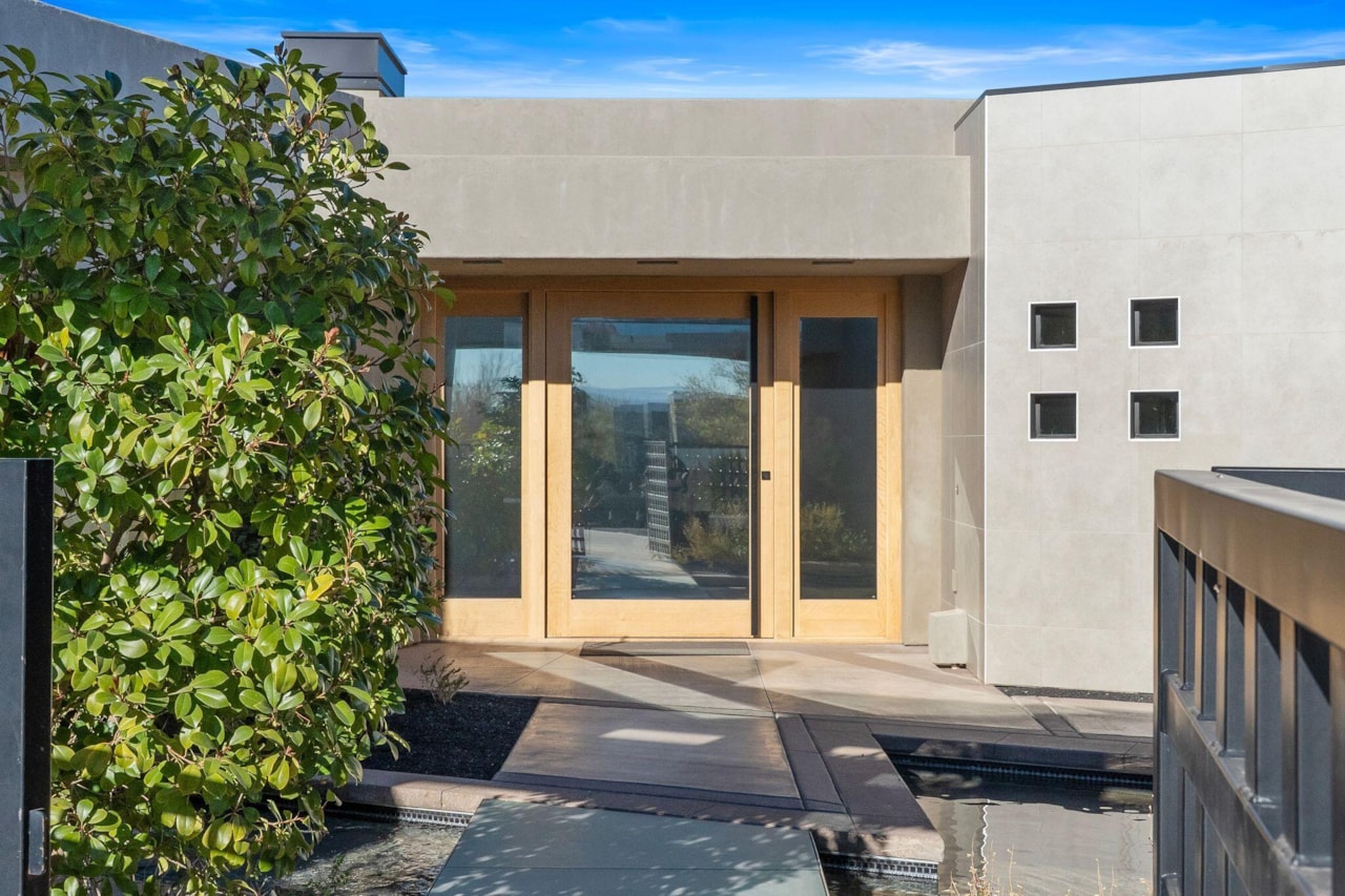 2442 N Kiva Trl St George, UT 84770 home for sale, MLS#25-267578 - Erika Rogers Photo 59