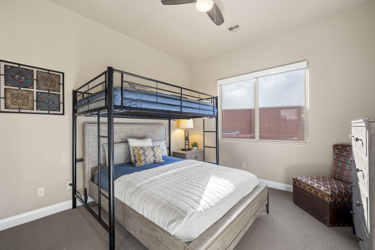 2590 Pioneer Parkway #UNIT 3 Santa Clara, UT 84765 home for sale, MLS#25-267248 - Erika Rogers Photo 21