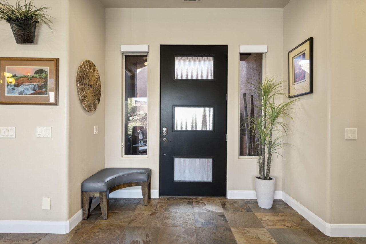 2590 Pioneer Parkway #UNIT 3 Santa Clara, UT 84765 home for sale, MLS#25-267248 - Erika Rogers Photo 5