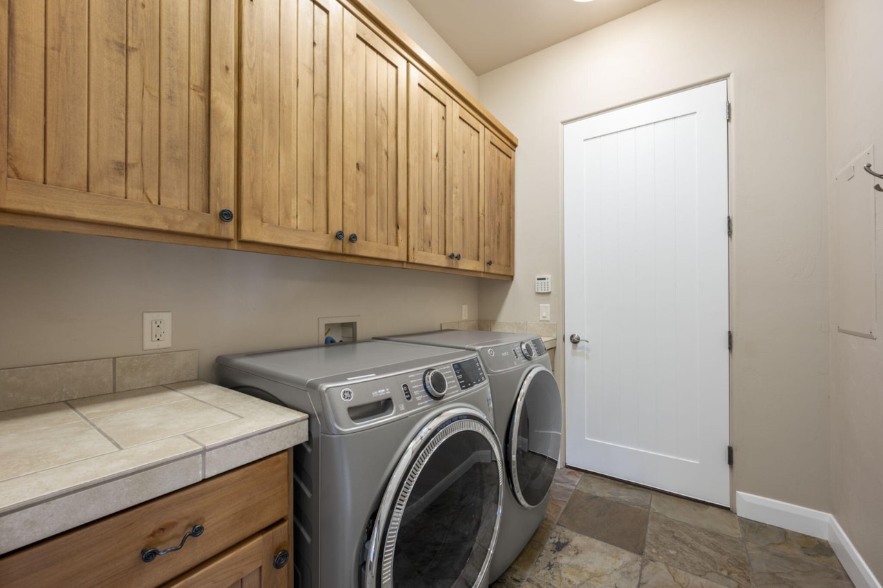 2590 Pioneer Parkway #UNIT 3 Santa Clara, UT 84765 home for sale, MLS#25-267248 - Erika Rogers Photo 24