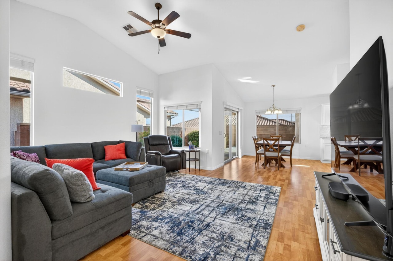 4167 S Airy Hill DR St George, UT 84790 home for sale, MLS#25-267583 - Erika Rogers Photo 9