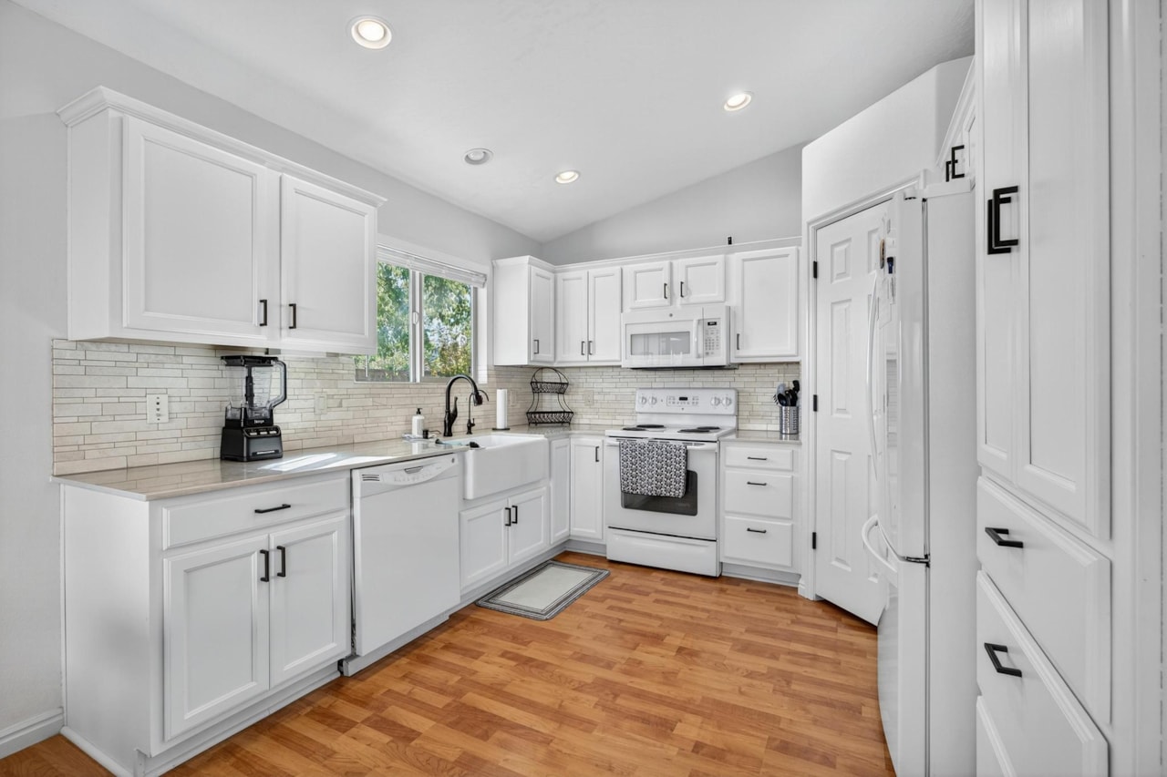 4167 S Airy Hill DR St George, UT 84790 home for sale, MLS#25-267583 - Erika Rogers Photo 13