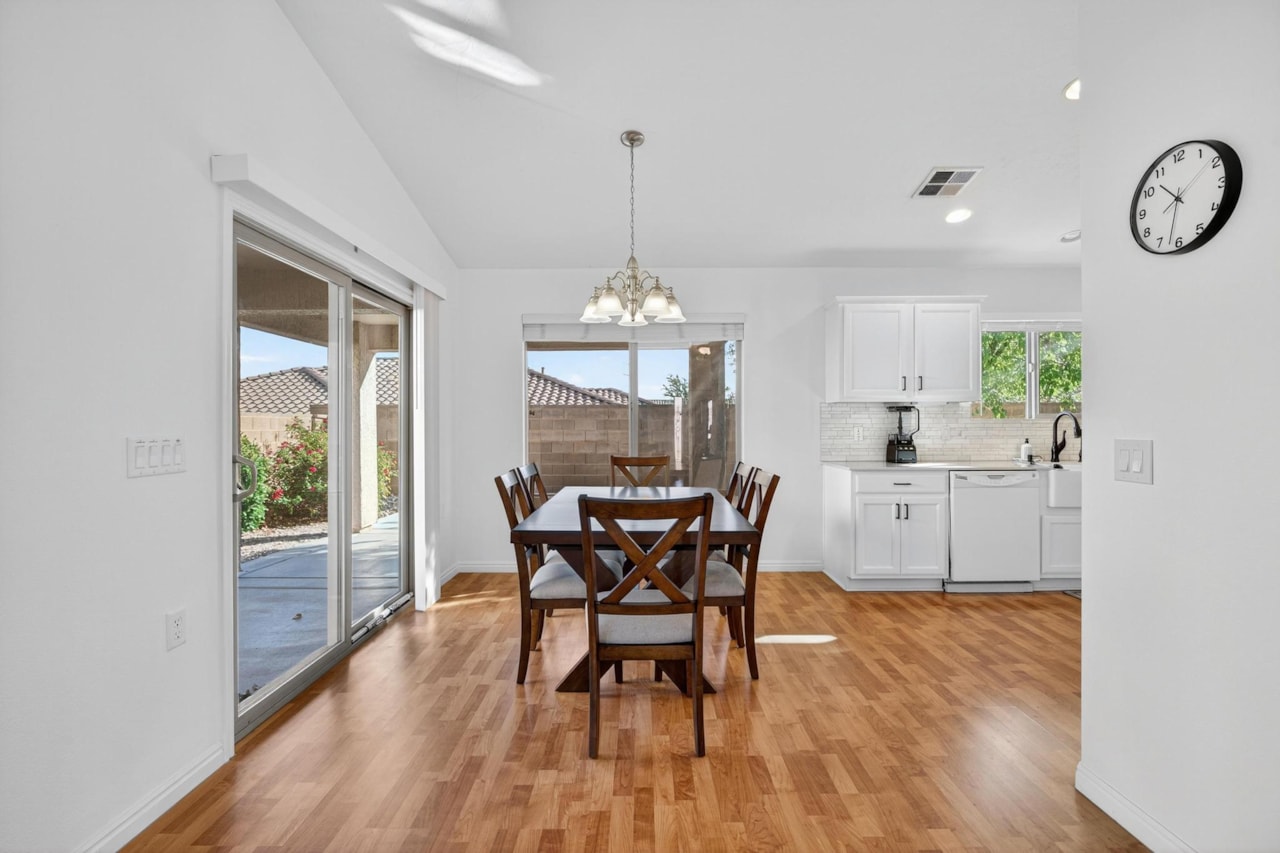 4167 S Airy Hill DR St George, UT 84790 home for sale, MLS#25-267583 - Erika Rogers Photo 17