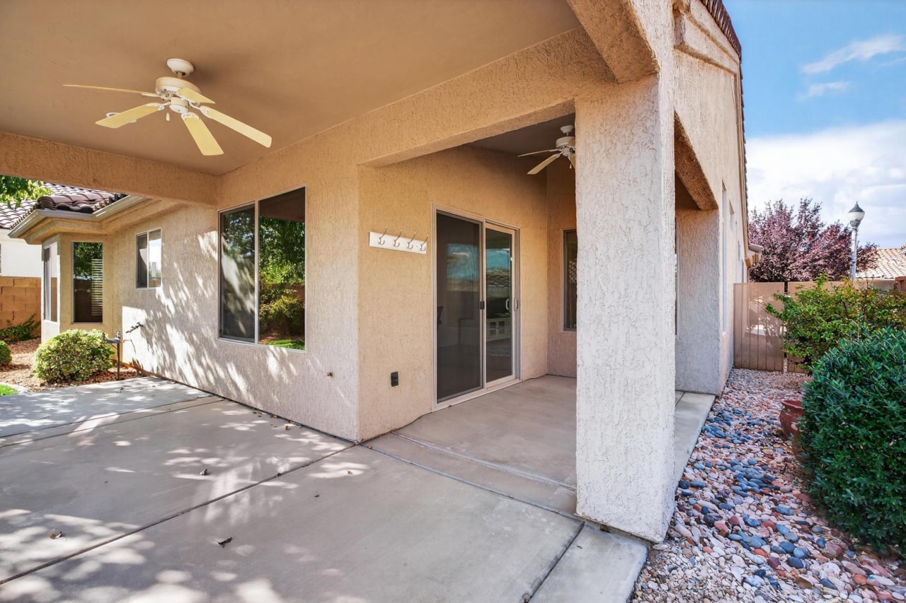 4167 S Airy Hill DR St George, UT 84790 home for sale, MLS#25-267583 - Erika Rogers Photo 32