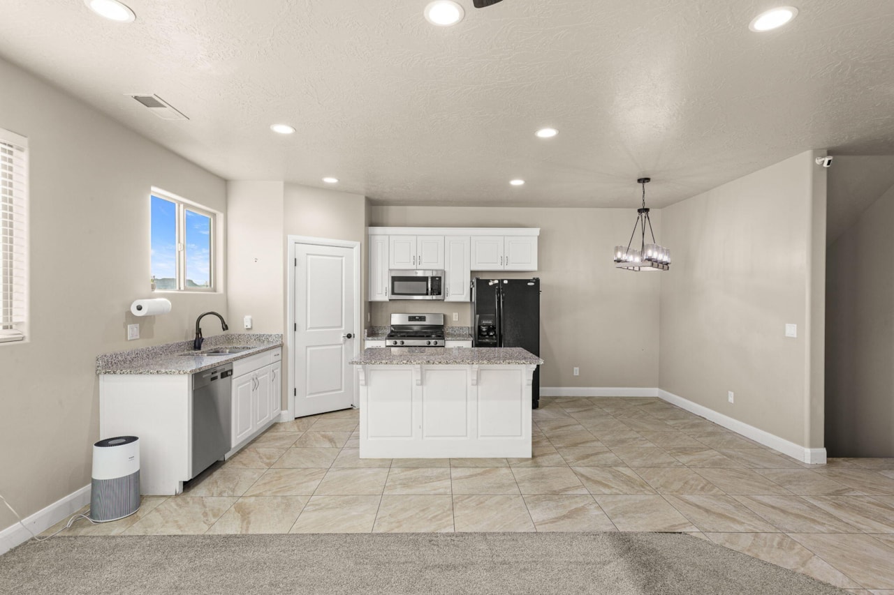 355 W 200 S #109 Washington, UT 84780 home for sale, MLS#25-267584 - Erika Rogers Photo 3