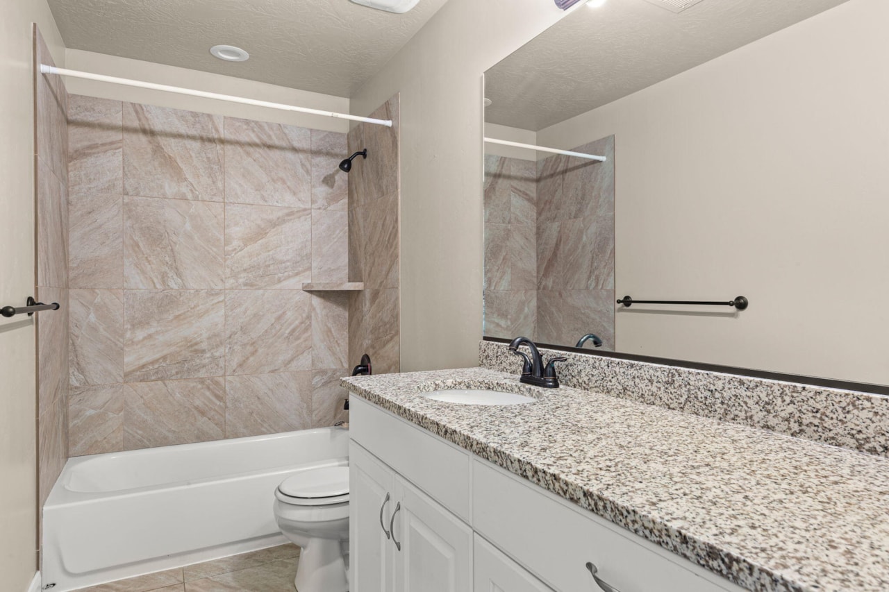 355 W 200 S #109 Washington, UT 84780 home for sale, MLS#25-267584 - Erika Rogers Photo 18