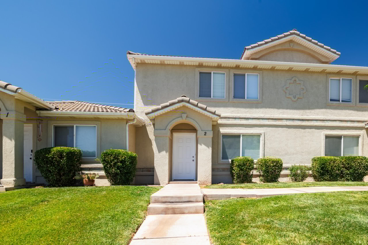 441 E Sunland #2 St George, UT 84790 home for sale, MLS#25-267585 - Erika Rogers