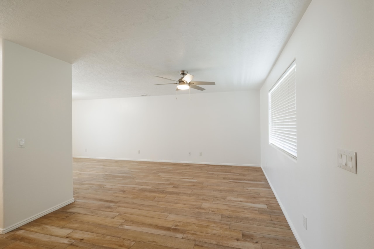 441 E Sunland #2 St George, UT 84790 home for sale, MLS#25-267585 - Erika Rogers Photo 3