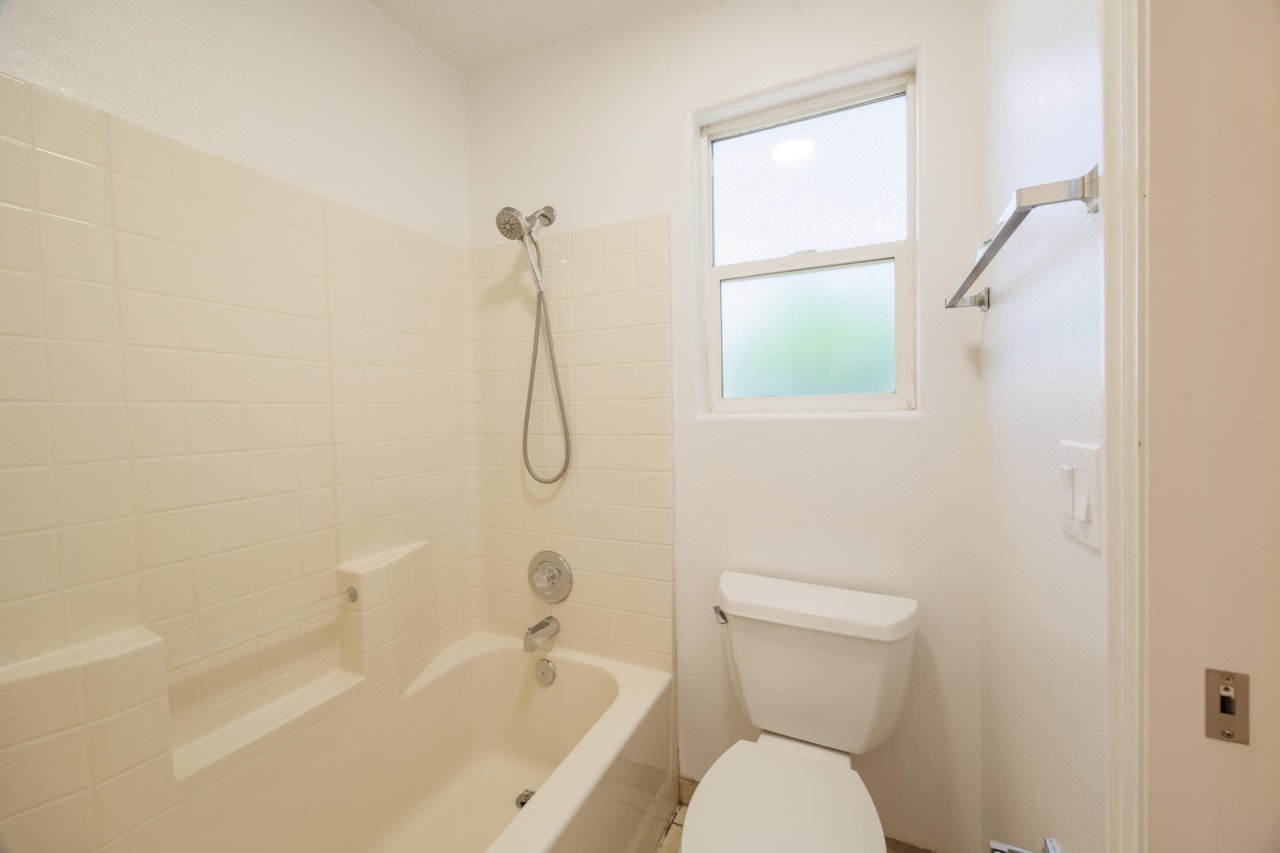 441 E Sunland #2 St George, UT 84790 home for sale, MLS#25-267585 - Erika Rogers Photo 19