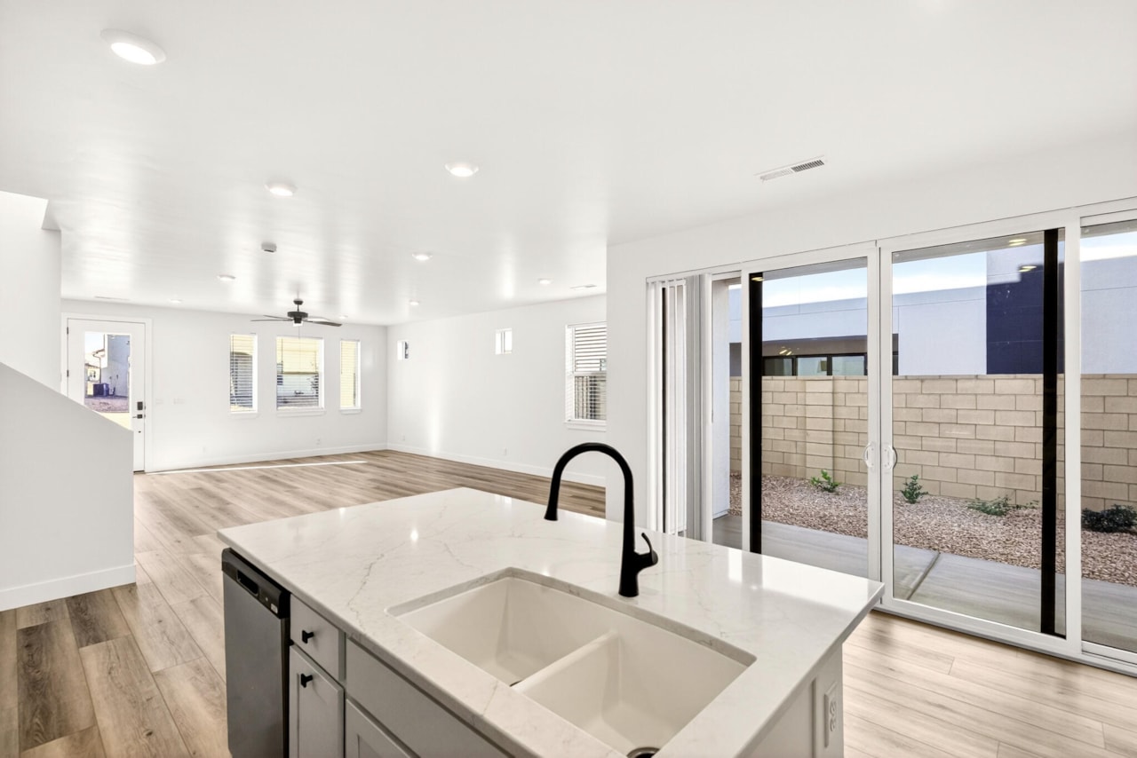 6312 S Green Diamond St George, UT 84790 home for sale, MLS#25-262369 - Erika Rogers Photo 7