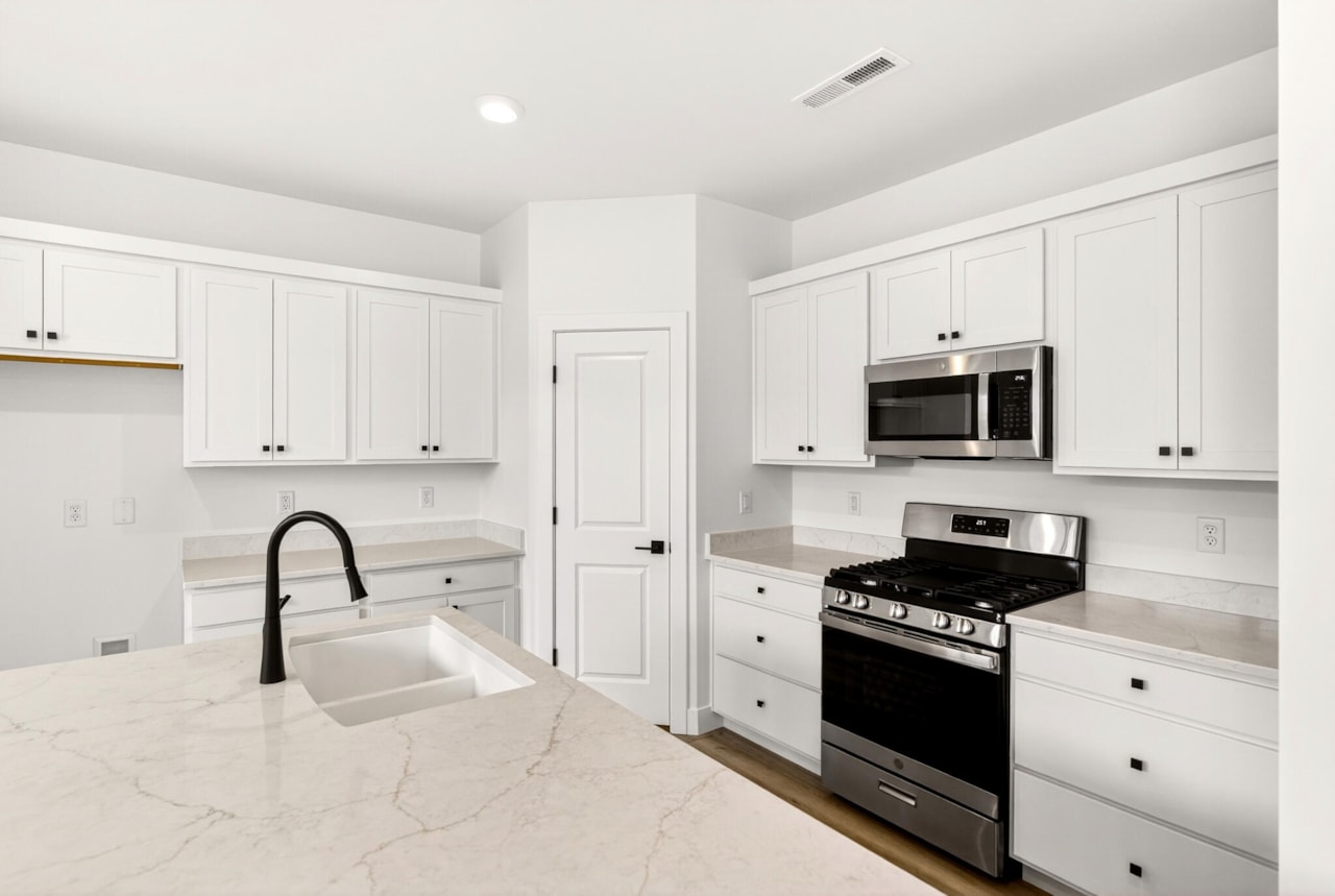 6312 S Green Diamond St George, UT 84790 home for sale, MLS#25-262369 - Erika Rogers Photo 8