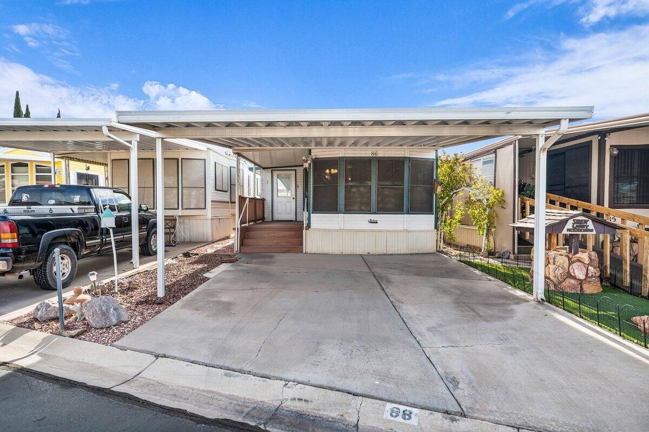 1225 N Dixie Downs RD #86 St George, UT 84770 home for sale, MLS#25-267589 - Erika Rogers