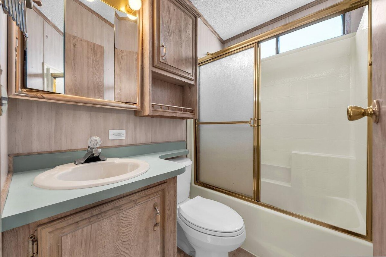 1225 N Dixie Downs RD #86 St George, UT 84770 home for sale, MLS#25-267589 - Erika Rogers Photo 9