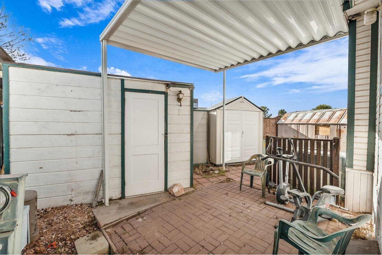 1225 N Dixie Downs RD #86 St George, UT 84770 home for sale, MLS#25-267589 - Erika Rogers Photo 15