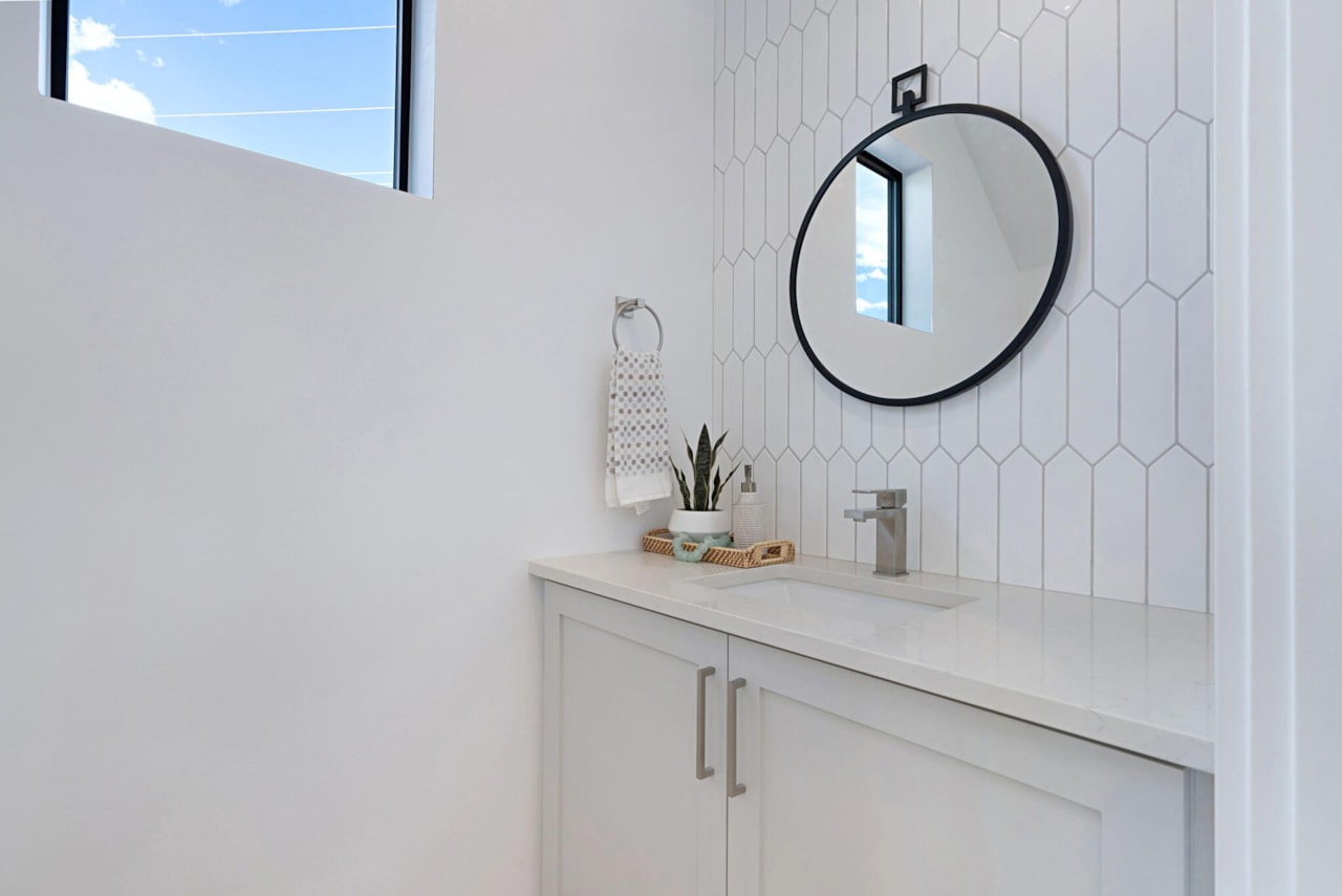 425 W Momori CIR #B2 Kanab, UT 84741 home for sale, MLS#25-267595 - Erika Rogers Photo 14