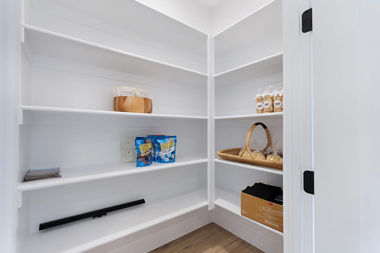 425 W Momori CIR #B2 Kanab, UT 84741 home for sale, MLS#25-267595 - Erika Rogers Photo 15