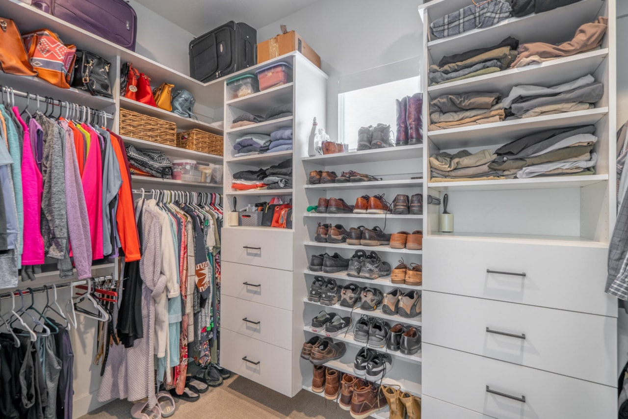 2027 S 3040 E  E St George, UT 84790 home for sale, MLS#25-267598 - Erika Rogers Photo 31