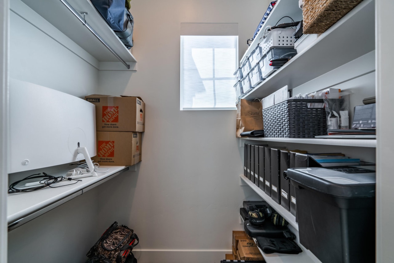 2027 S 3040 E  E St George, UT 84790 home for sale, MLS#25-267598 - Erika Rogers Photo 34