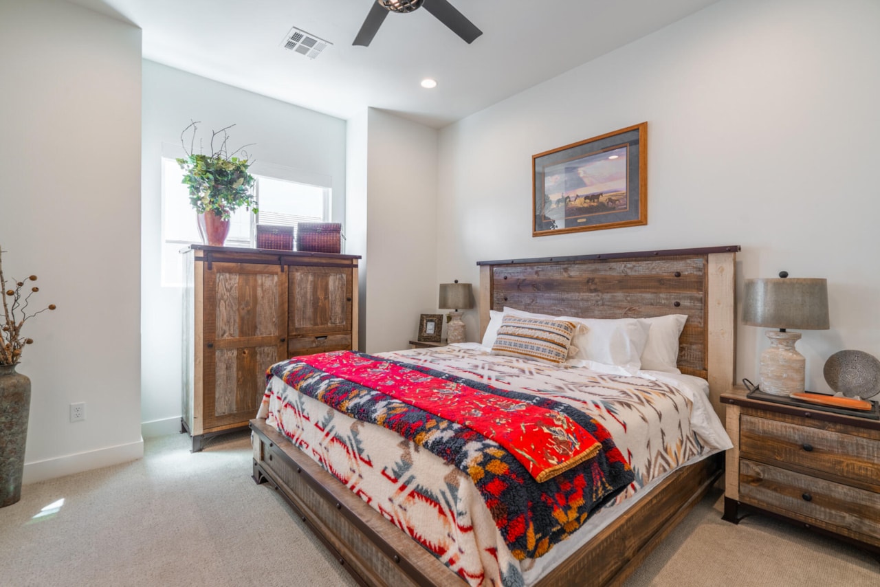 2027 S 3040 E  E St George, UT 84790 home for sale, MLS#25-267598 - Erika Rogers Photo 42