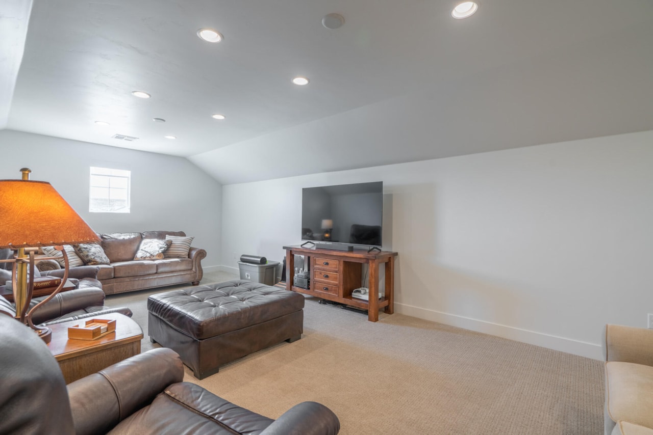 2027 S 3040 E  E St George, UT 84790 home for sale, MLS#25-267598 - Erika Rogers Photo 52