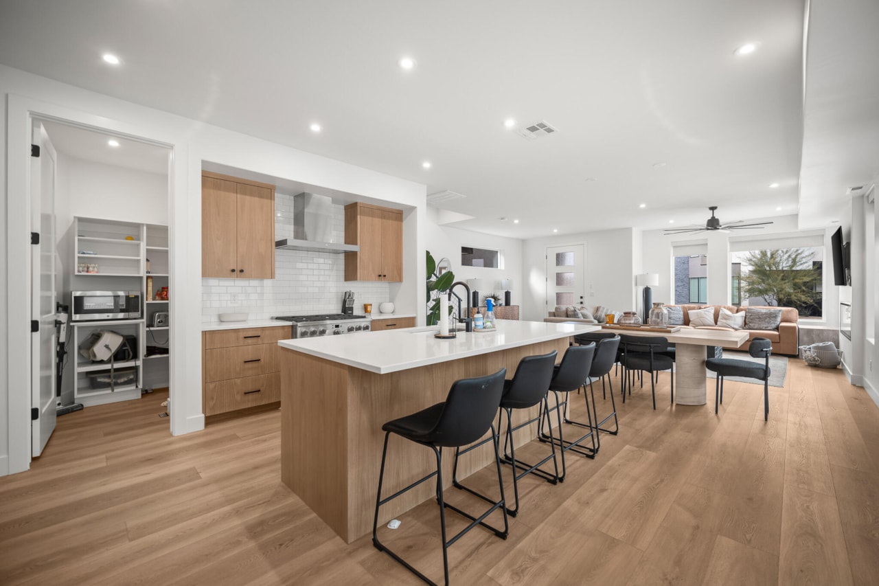 756 W Saphire LN St George, UT 84790 home for sale, MLS#25-267603 - Erika Rogers Photo 8