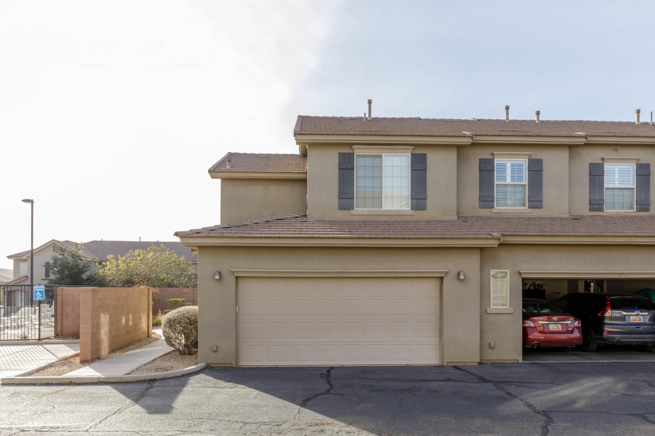 3439 S Barcelona Dr. #99 St George, UT 84790 home for sale, MLS#25-267601 - Erika Rogers Photo 6