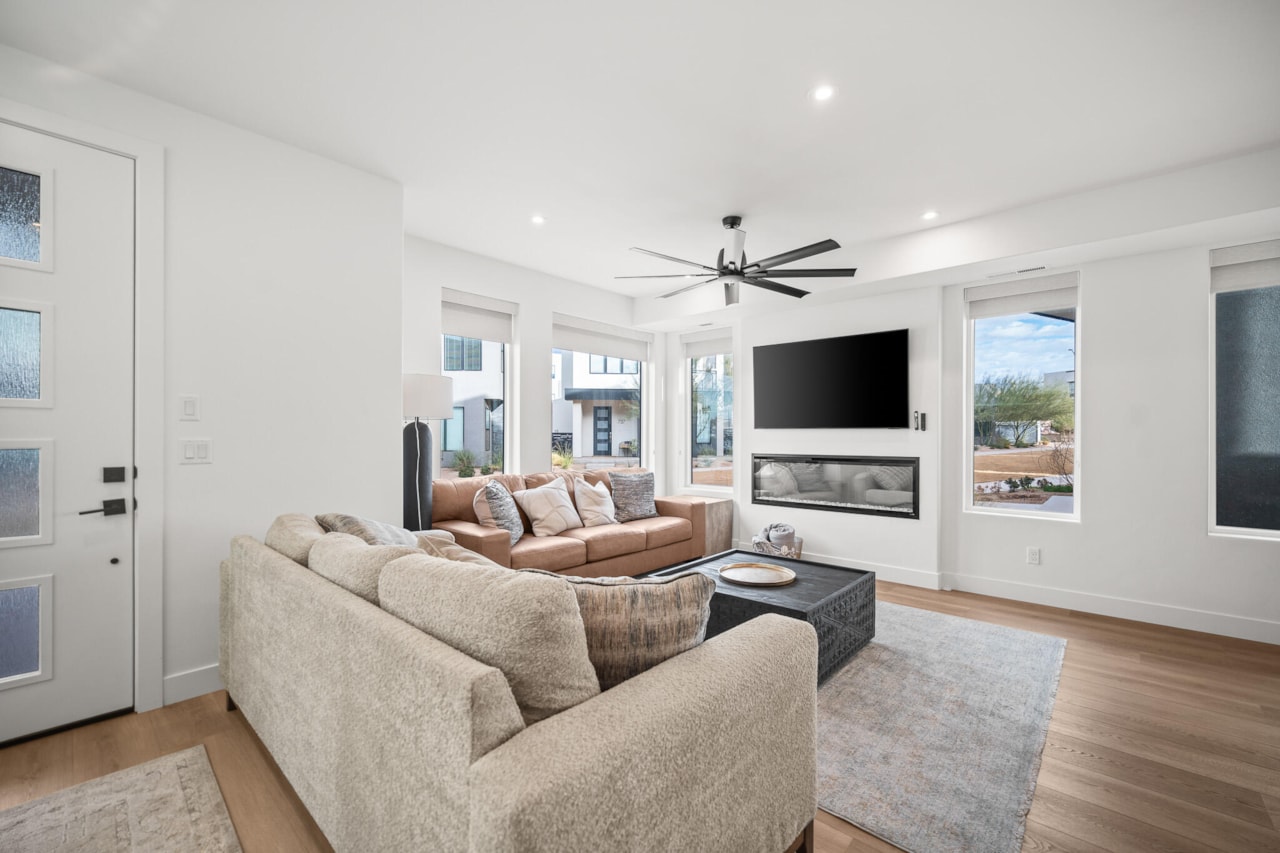 756 W Saphire LN St George, UT 84790 home for sale, MLS#25-267603 - Erika Rogers Photo 14