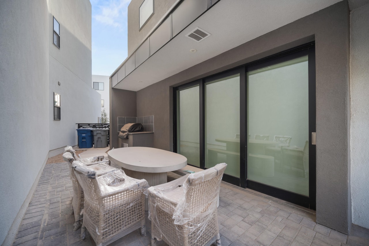 756 W Saphire LN St George, UT 84790 home for sale, MLS#25-267603 - Erika Rogers Photo 19