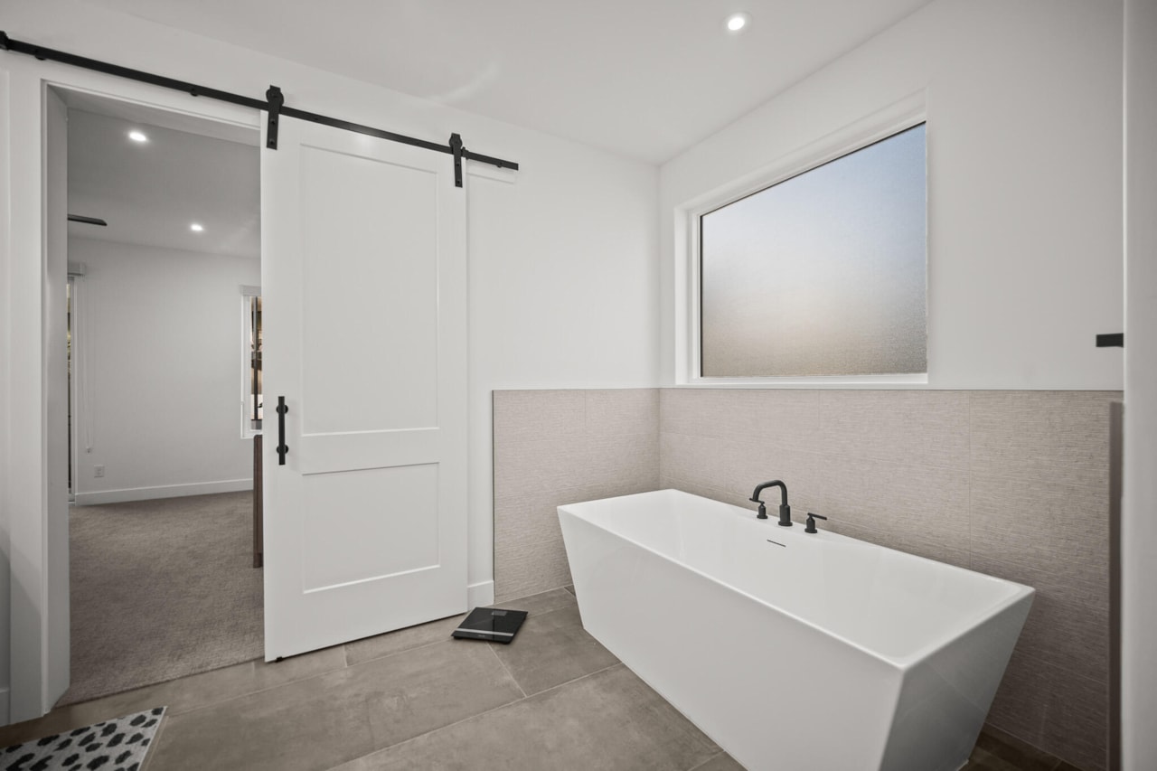 756 W Saphire LN St George, UT 84790 home for sale, MLS#25-267603 - Erika Rogers Photo 27