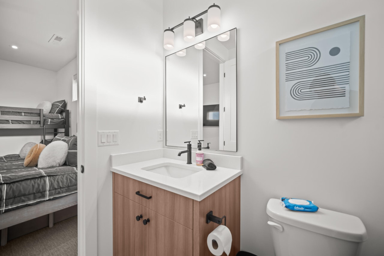 756 W Saphire LN St George, UT 84790 home for sale, MLS#25-267603 - Erika Rogers Photo 52