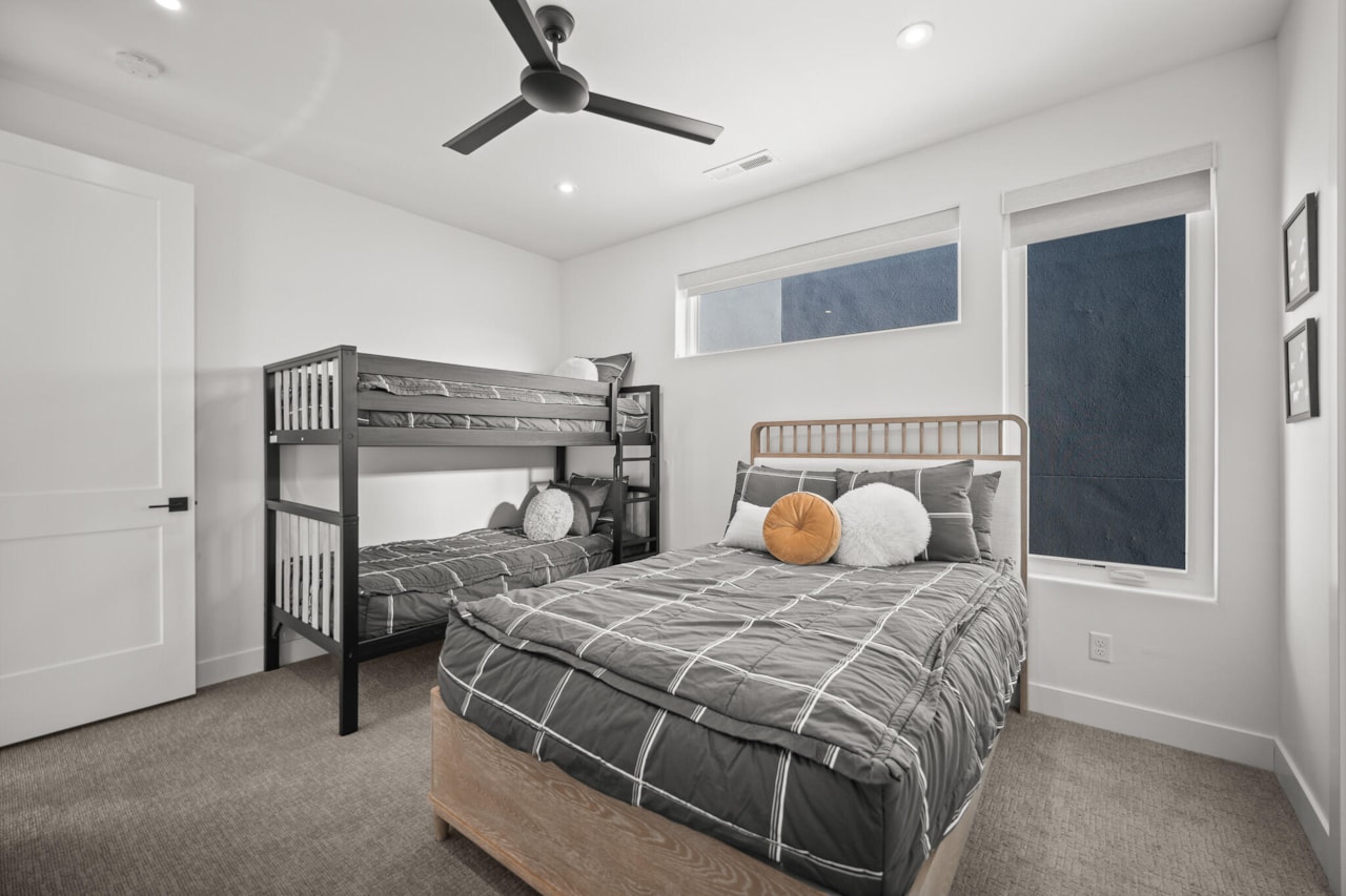 756 W Saphire LN St George, UT 84790 home for sale, MLS#25-267603 - Erika Rogers Photo 54