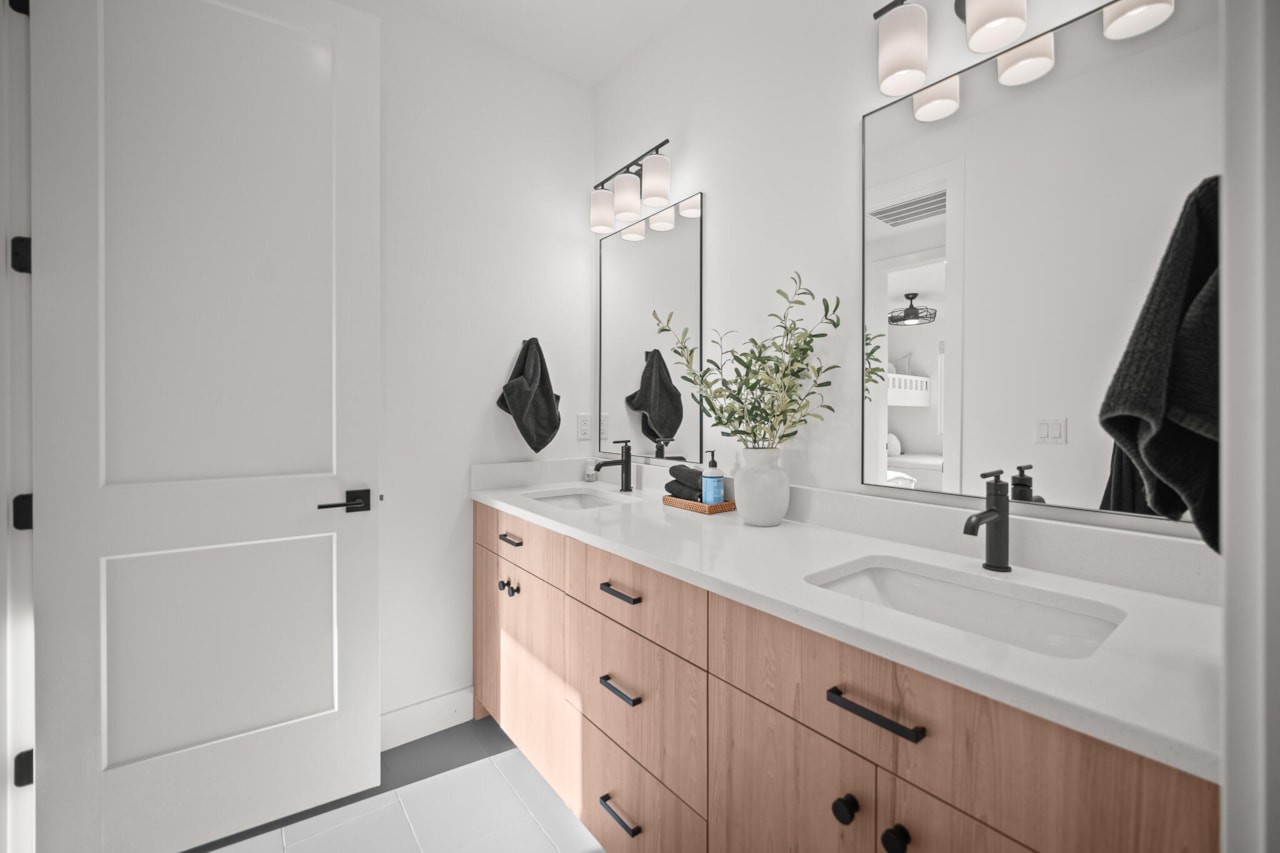 756 W Saphire LN St George, UT 84790 home for sale, MLS#25-267603 - Erika Rogers Photo 57